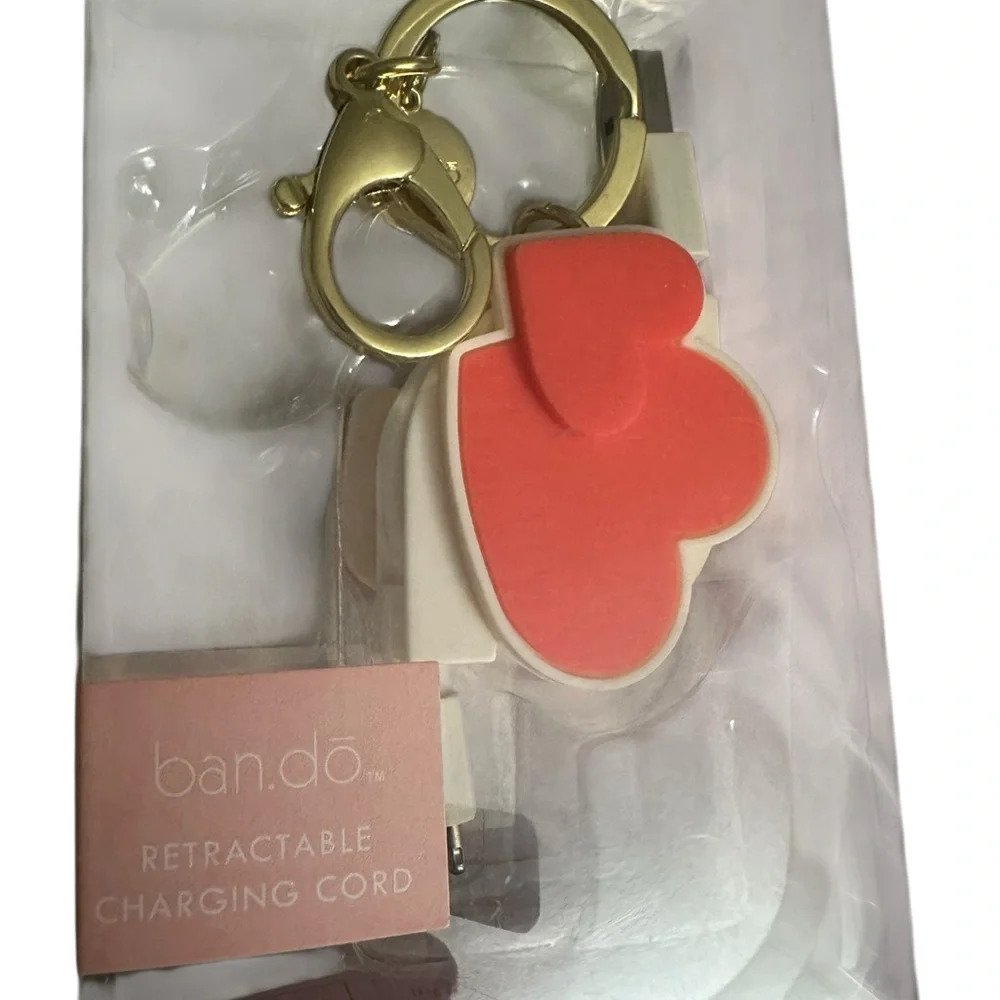BAN.DO Retractable Charging Cords on Heart Keychain / Purse Charm • New In Box